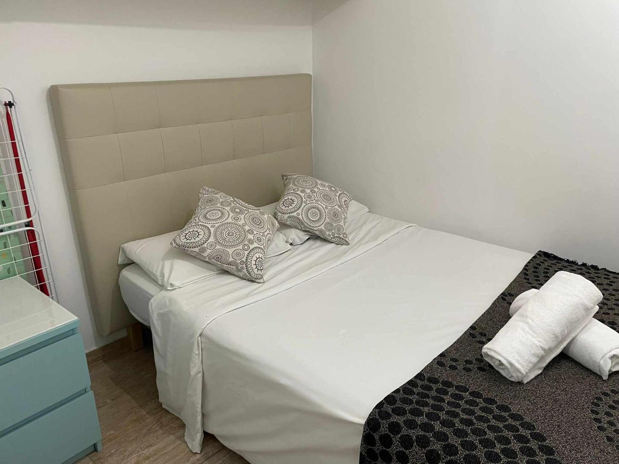A Unos Pasos De Solgran Via Madrid Apartment Bagian luar foto
